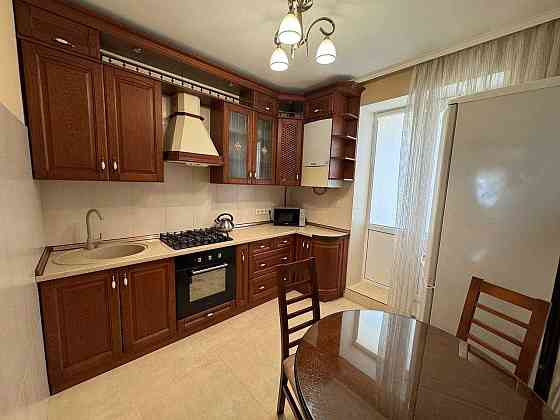 Оренда 3-кім у самому центрі міста, з виглядом на Ратушу! Ивано-Франковск