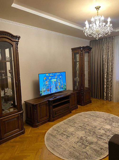 Оренда 3-кім у самому центрі міста, з виглядом на Ратушу! Ивано-Франковск - изображение 3