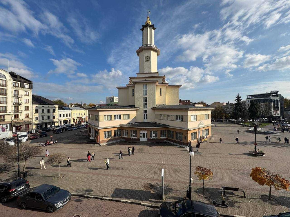 Оренда 3-кім у самому центрі міста, з виглядом на Ратушу! Ивано-Франковск - изображение 1