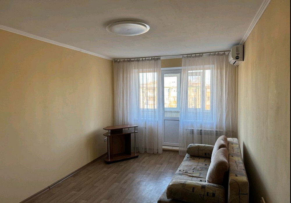 Аренда 2 комнатной возле цырка Кривий Ріг - зображення 1