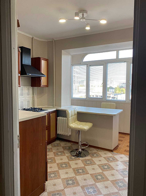 Оренда 1 кім. вул. Хоткевича Львів - зображення 3