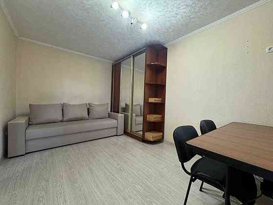 Кловський узвіз, метро Кловська Печерськ Київ