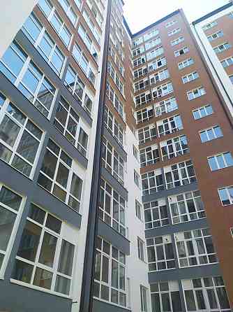 Продаж квартири,, Здана, Центр, 3-кімнатна, Бандери-Височана Ивано-Франковск