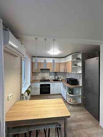 Продам двокімнатну квартиру Кривой Рог