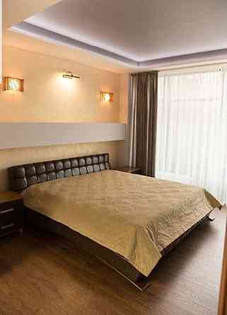 Здам 2 кім. квартиру-студію у центрі міста, у новому будинку. Черкаси