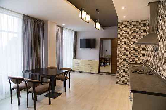 Здам 2 кім. квартиру-студію у центрі міста, у новому будинку. Черкаси