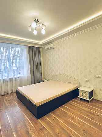 Аренда квартиры в центре, закрытый двор Днепр