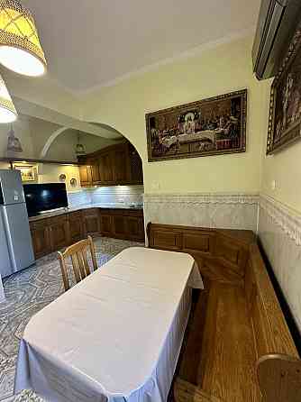 Здається квартира біля Сорбони 2 хв до Унівеситету Черновцы