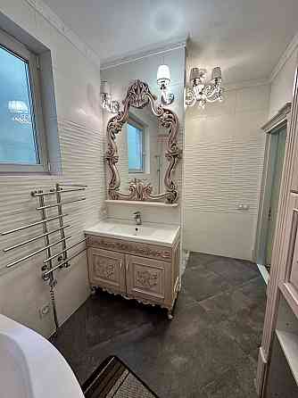 Здається квартира біля Сорбони 2 хв до Унівеситету Черновцы