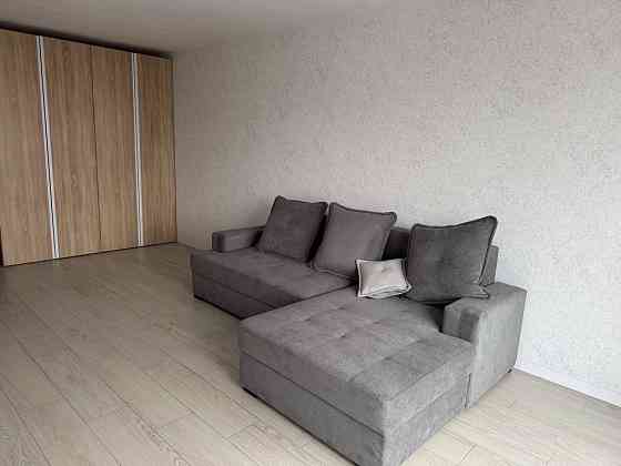 Здам 1 кімнатну квартиру після ремонту Русанівка, метро Лівобережна Київ