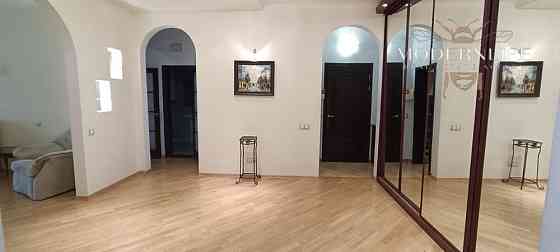 Оренда 3к квартири вул. Срібнокільська 14а Київ