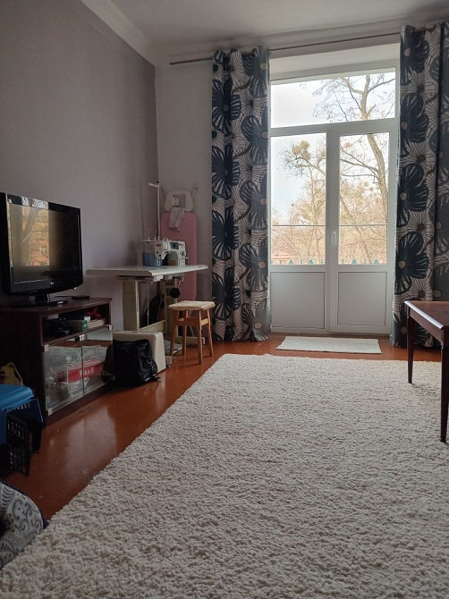 Продам  2 комнатную квартиру ,центр, сталинка Новомосковськ - зображення 1