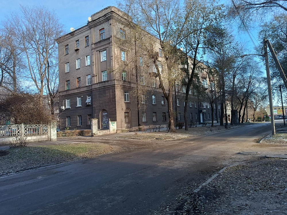 Квартира 3 х комнатная центр ул.Ковалевича Кам`янське (Запорізька обл.) - зображення 1