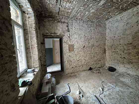 Продам дешеву 1 кімнатну квартиру на вул. Шептицьких. 28тис дол. Львів