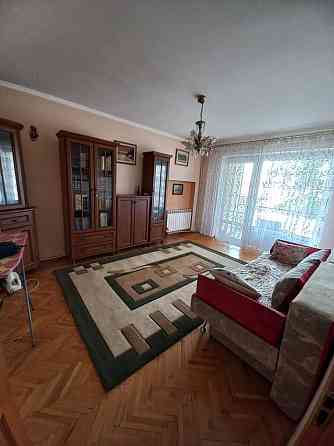 Ародається 3х кімн-на кв-ра  поблизу Дастору у затишному проулку Ужгород