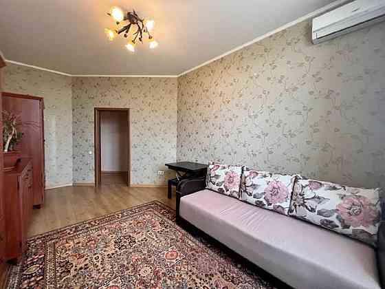 1 комнатная, охрана, новострой, 4 ст.Б.Фонтана, средний этаж Одесса