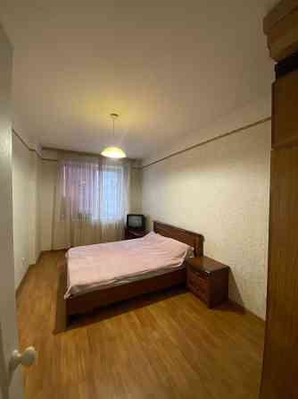 Продається простора трикімнатна квартира за адресою Здолбунівська, 3Г Київ