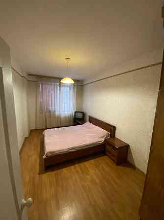 Продається простора трикімнатна квартира за адресою Здолбунівська, 3Г Київ