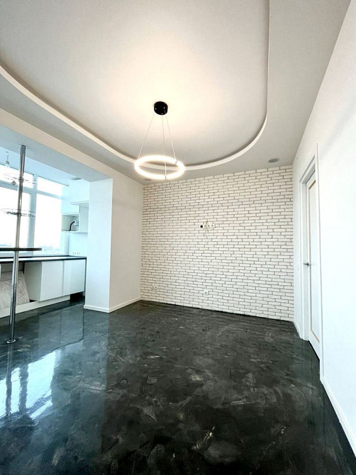 Продаж 2-кімнатної квартири з кухнею-вітальнею в новобудові з ремонтом Винники - изображение 4