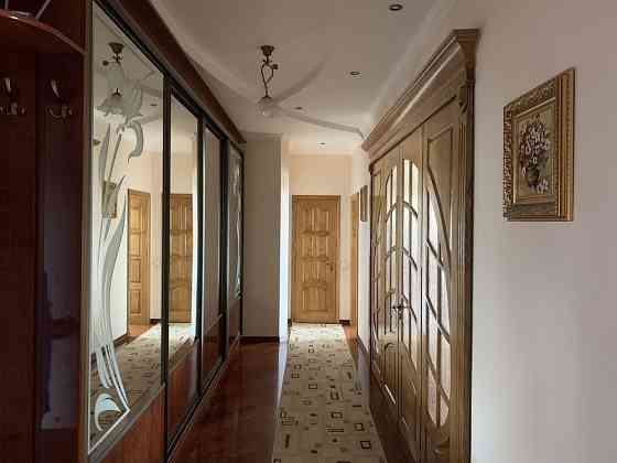 Квартира в центрі міста 114 м.кв Ивано-Франковск