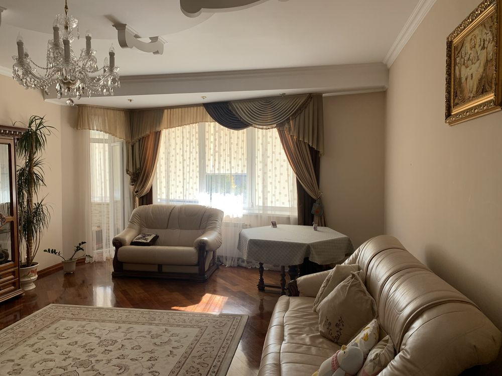 Квартира в центрі міста 114 м.кв Ивано-Франковск - изображение 1