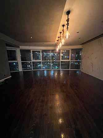 Продаж 3к квартири 124.7 кв. м на вул. Зарічна 1В ЖК "Зарічний" Київ