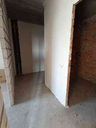 1к, зданий будинок, мінімальне оформлення, зручний поверх Хмельницький