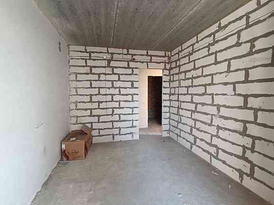 1к, зданий будинок, мінімальне оформлення, зручний поверх Хмельницький