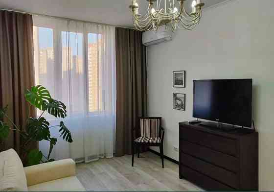 Сдам 1 ком квартиру м Осокорки , ТЦ River Mall Київ