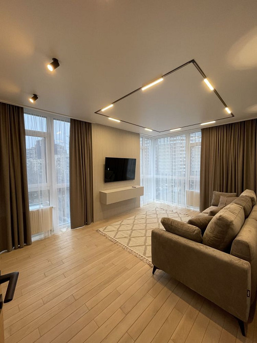 ЖК Французький квартал 2. Предславинська 55а. Печерськ. ПЕРША ЗДАЧА. Київ - зображення 1