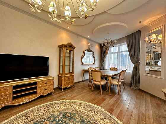 Оренда 3к квартири Коновальця 36-в, 2 паркомісця маємо, без комісіі Київ