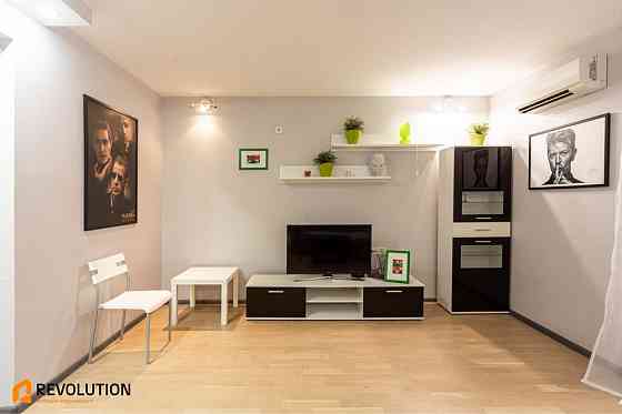 Без%; бульвар Лесі Українки, 3; 2-кім; 56м2 Київ