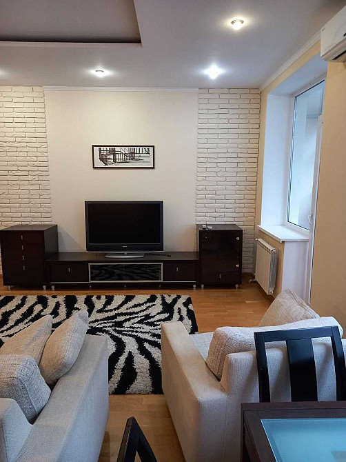 Вишгород, Кургузова вул. 11.  Шикарна 2х кімн. 67 кв.м. Поруч центр Вишгород - зображення 3