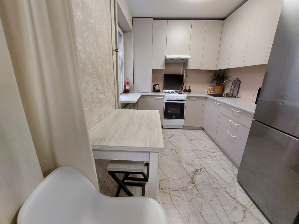 Продажа 1к квартира с ремонтом,  Поля Днепр - изображение 1