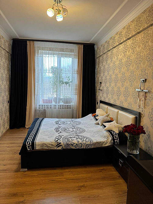 Простора 2-кімнатна "сталінка" в районі зупинки "Пруди" Кривой Рог - изображение 4