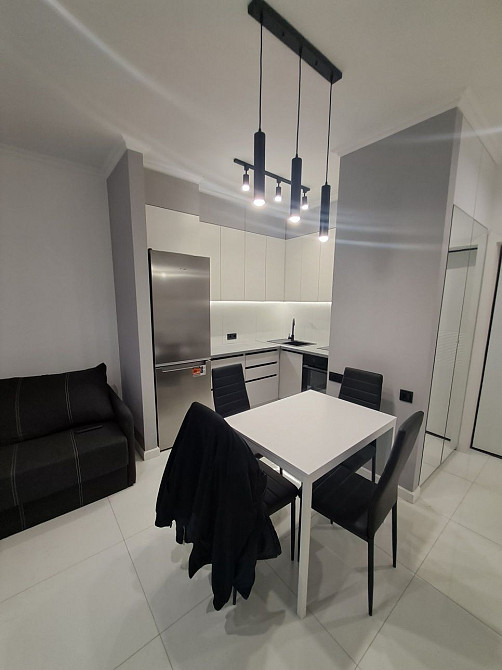 Квартира з новим ремонтом біля ТРЦ Лавина Коцюбинское - изображение 1