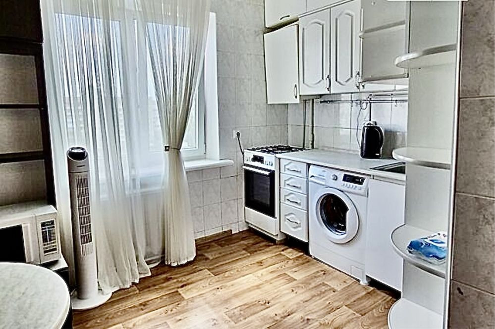 Продаж 3 кімн квартири Оболонь, метро, Оболонський пр.34 Київ - зображення 3