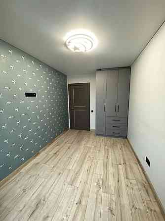 3х кім.квартира вул.Свято-Миколаівська , центр міста Кривой Рог