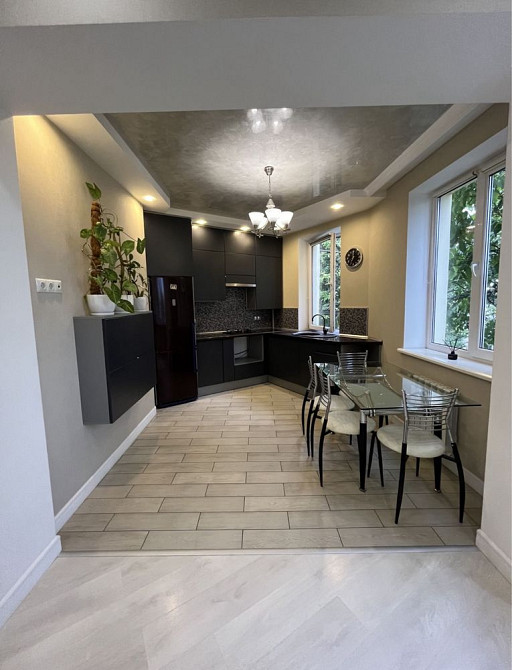 Продам 2-х .кімн.кв.Новобудова 1 Каменец-Подольский - изображение 1