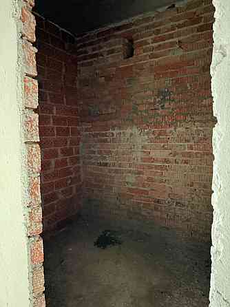 Однокімнатна в новобудові на другому поверсі біля Агори Хмельницький