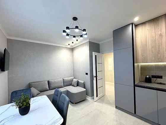 1 кімнатна квартира, велика площа 48м з кухнею-студією поруч з озером! Ивано-Франковск