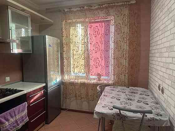 Сдам двухкомнатную квартиру на Королева Одесса