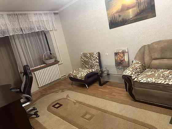 Сдам двухкомнатную квартиру на Королева Одесса