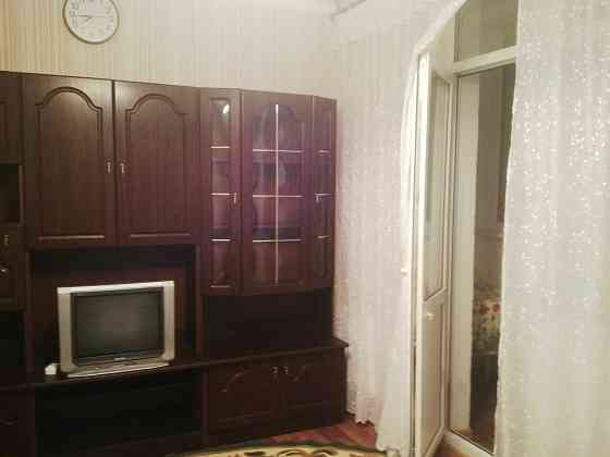 Двокімнатна квартира біля метро Бориспільська довгостроково Київ