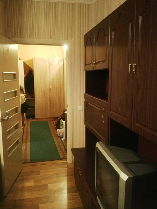 Двокімнатна квартира біля метро Бориспільська довгостроково Київ - зображення 4