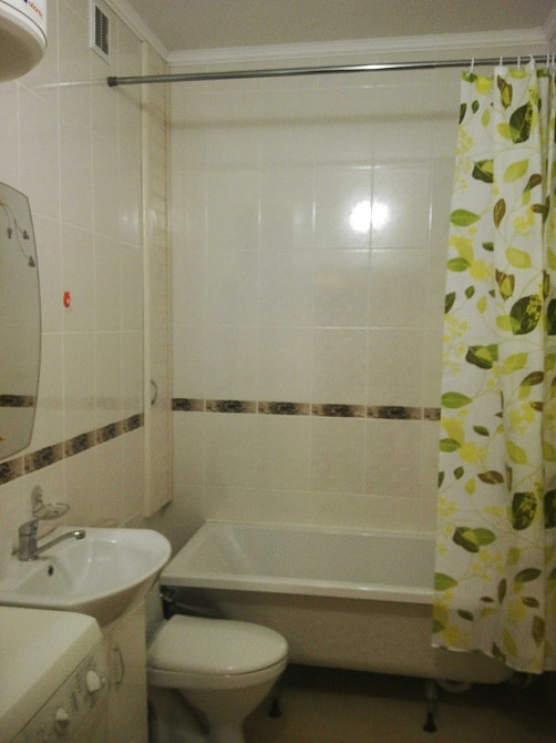 Двокімнатна квартира біля метро Бориспільська довгостроково Київ - зображення 6