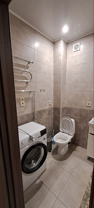 Сдам 1км кв в Новобудові Салтівка ЖК Сонячний Харьков - изображение 5