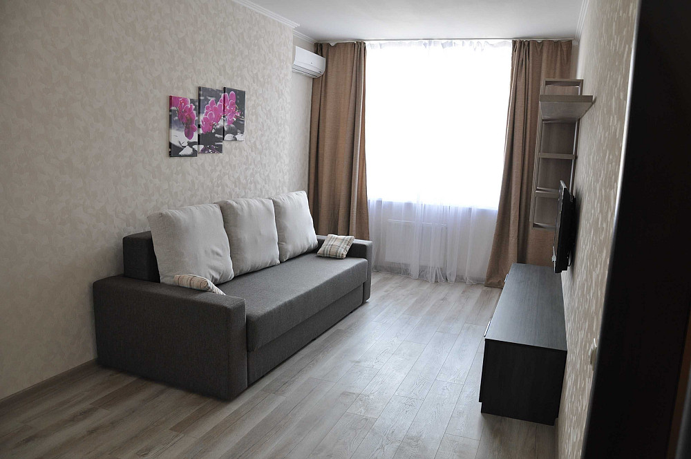 Оренда 1 к А. Ахматової 22 М Позняки Kyiv - photo 1