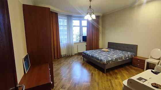 БЕЗ% Центр 4-ная квартира на Печерске ул. Старонаводницкая 6б 130м2 Київ