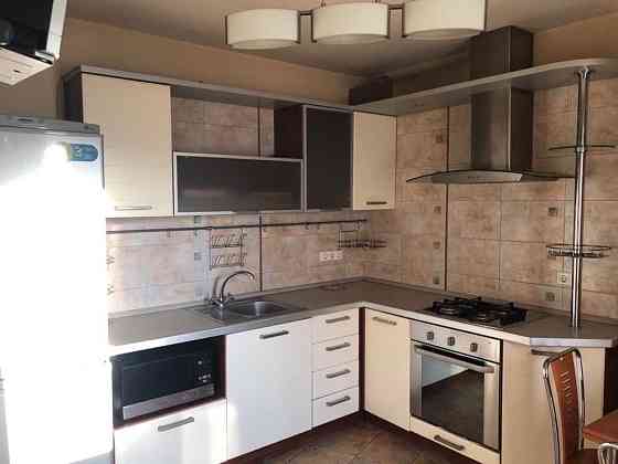 Сдам 3-х к.кв 100 м.кв 6/10 Харьковских дивизий 14 Харьков